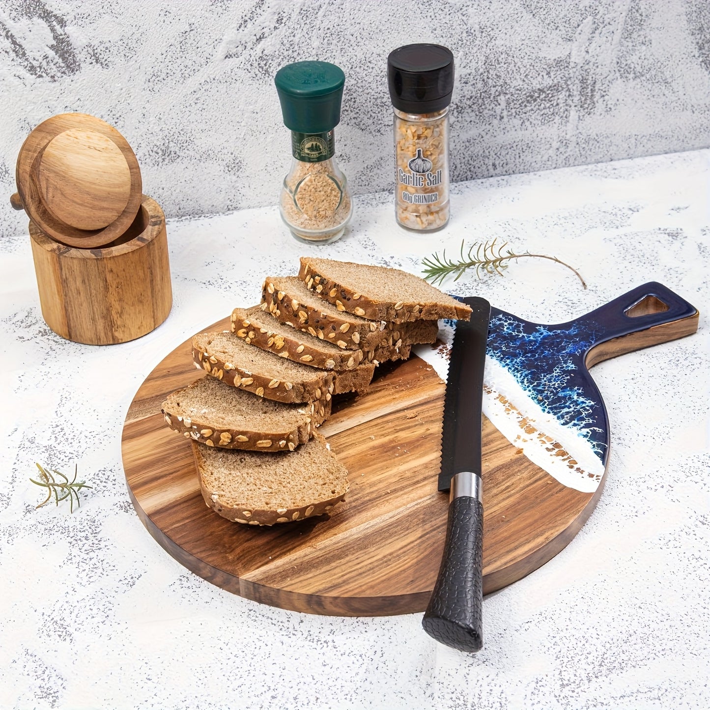 Acacia Wood Serving Platter with Handle - 15.7x11.8 Inch Round Paddle Cutting Board for Meat, Bread, Pizza - Ideal for Family Dining, Father'S Day, Valentine'S Day, Birthday Gifts, Kitchen Utensil|Elegant Serving Board|Acacia Wood Board