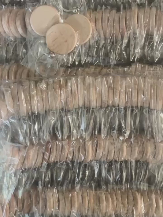 60pcs Wood Keychain Blanks Set - DIY Round Wooden Key Rings for Crafts, Keychain Making Kit for Car Keys, Backpack Tags, Pet Accessories, and Festive